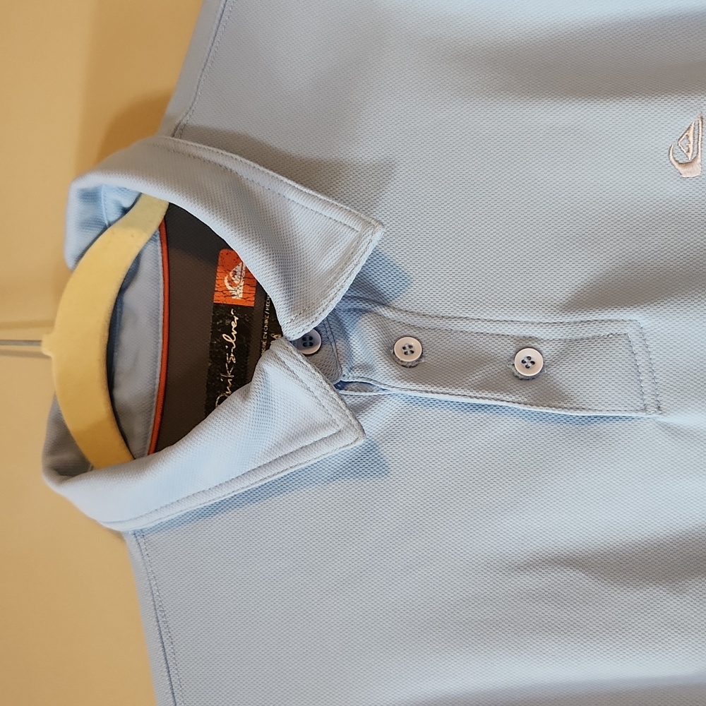 Quiksilver Baby Blue Size Medium Polo